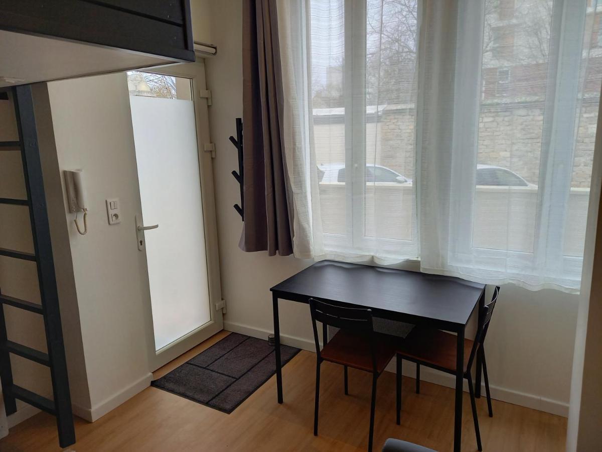 Studio Avec Terrasse En Residence Calme A Dijon. Eksteriør billede