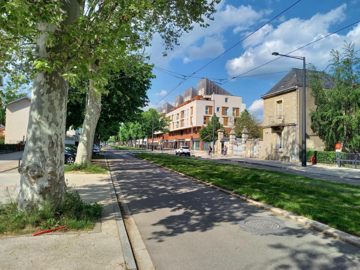 Studio Avec Terrasse En Residence Calme A Dijon. Eksteriør billede